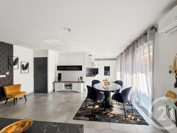 Appartement T5 à vendre  5 pièces - 110,68 m2 BANDOL - 83