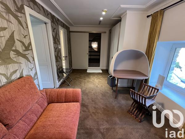 Maison à vendre 20 pièces 670 m² Thoiry