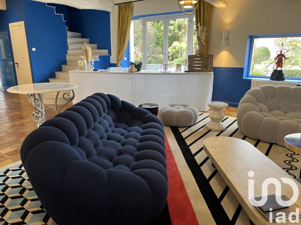 Maison à vendre 20 pièces 670 m² Thoiry