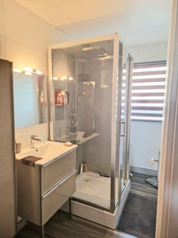 Maison à vendre à Combs la Ville - 3 Chambres.