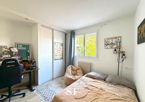 Maison 6 pièce(s) 4 chambre(s) 159 m²
