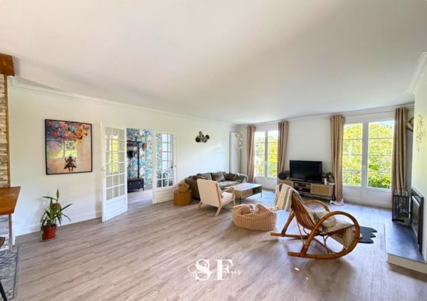 Maison 6 pièce(s) 4 chambre(s) 159 m²