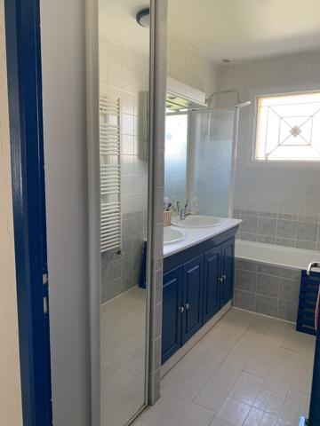 Maison
                                                                                                                                                                                                                                                                                                                        4 pièce(s)                                                                                                                                                                                                          3 chambre(s)                                                                                                                                                                                                          105  m²