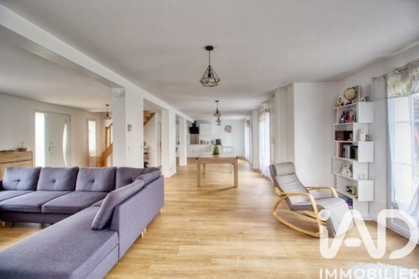 Maison à vendre 6 pièces 208 m² Magny-en-Vexin