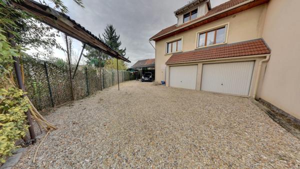 Studio à Roissy en Brie