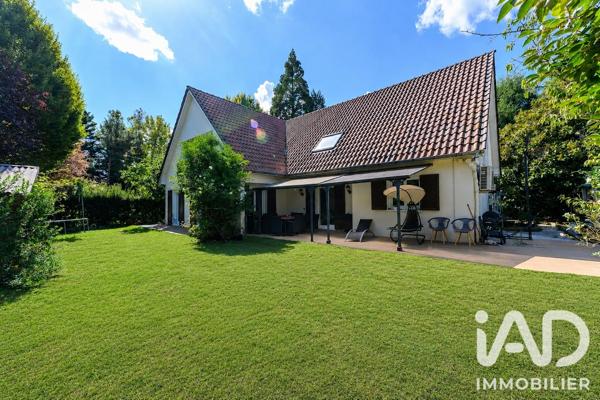 Maison à vendre 8 pièces 244,72 m² La Queue-en-Brie