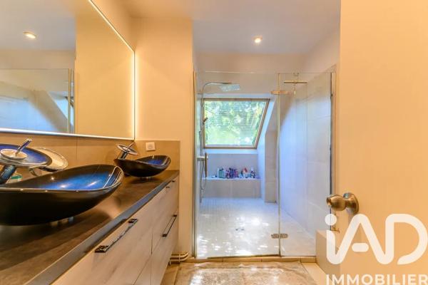 Maison à vendre 8 pièces 244,72 m² La Queue-en-Brie