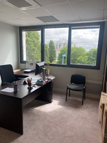 A louer Bureaux AYTRE 508 m²