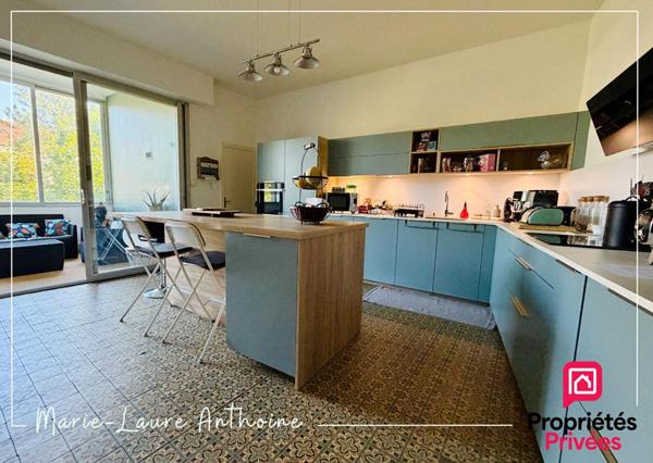 Appartement Bourg-en-bresse 5 pièce(s) 214.75 m2