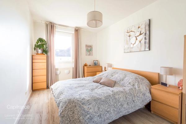 LONGVIC SUPERBE T4 DE 82.75 M2 AU DERNIER ETAGE