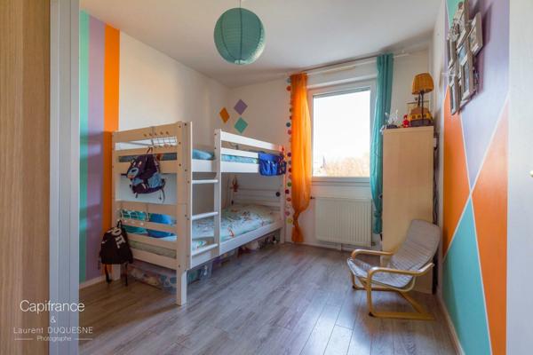 LONGVIC SUPERBE T4 DE 82.75 M2 AU DERNIER ETAGE