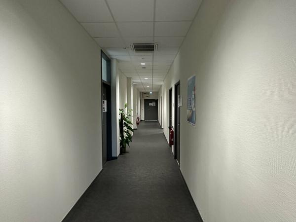 BUREAUX À LOUER DANS L'IMMEUBLE DE LA CHAMBRE DES MÉTIERS-PROCHES TOUTES COMMODITÉS