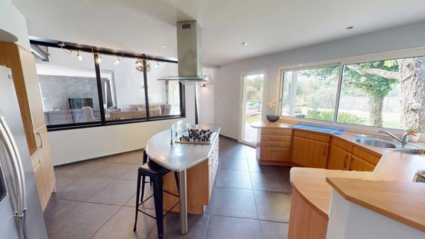 COLOMIERS PERGET Villa ARCHITECTE T7 272m² avec piscine et garage!