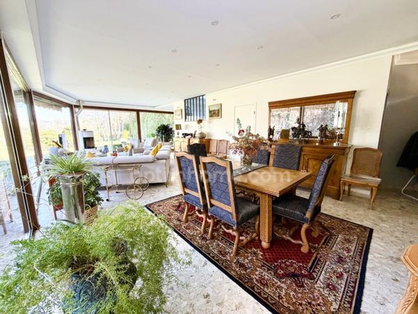 Élégante demeure bourgeoise du XIXᵉ – Parc paysager - Centre bourg- Saint-Julien-le-Faucon (14140)