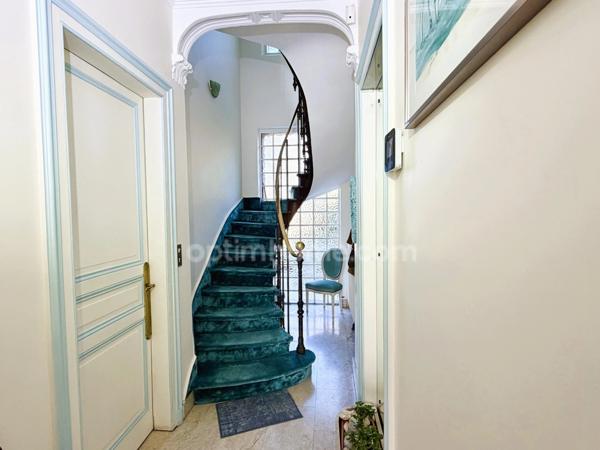 Élégante demeure bourgeoise du XIXᵉ – Parc paysager - Centre bourg- Saint-Julien-le-Faucon (14140)