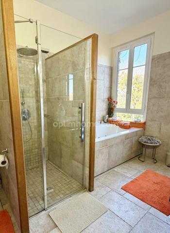 Élégante demeure bourgeoise du XIXᵉ – Parc paysager - Centre bourg- Saint-Julien-le-Faucon (14140)