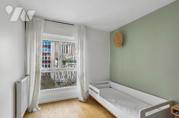 PARIS 15ᵉ – MONTPARNASSE – APP 4 PIÈCES – 3 CHAMBRES – 103,3 M² – TERRASSE 7,3 M² – PARKING