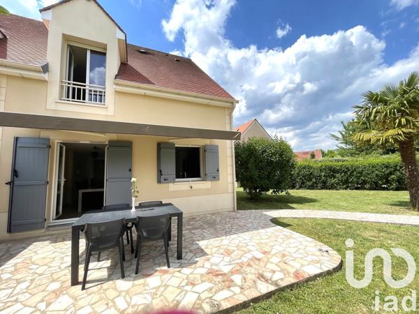 Maison 5 pièces de 94 m² à Le Coudray-Montceaux (91830)