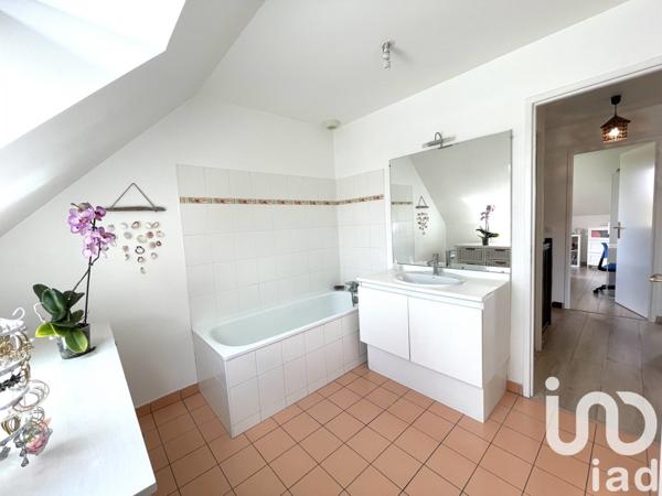 Maison 5 pièces de 94 m² à Le Coudray-Montceaux (91830)