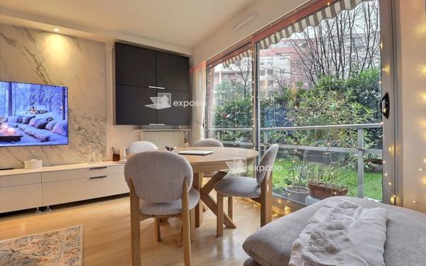 Appartement à vendre    3 pièces • 62,62 m2 Paris 19