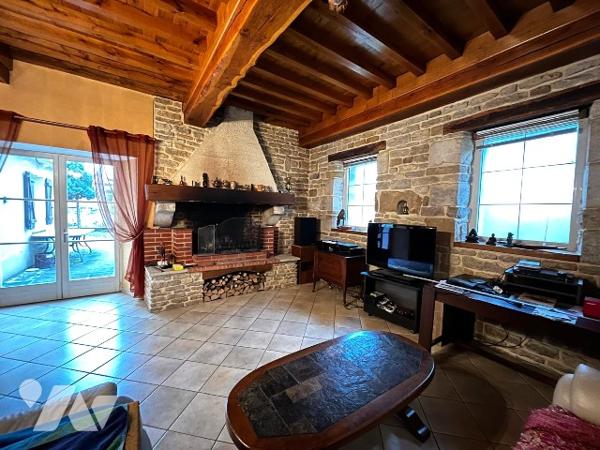 Maison 4 pièces, deux chambres à VAL D'ESNOMS