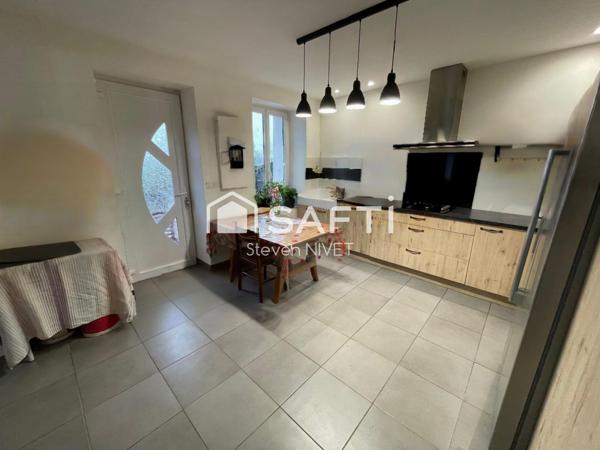 Maison de 195 m² à Niherne