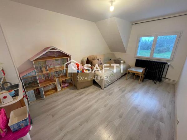 Maison de 195 m² à Niherne