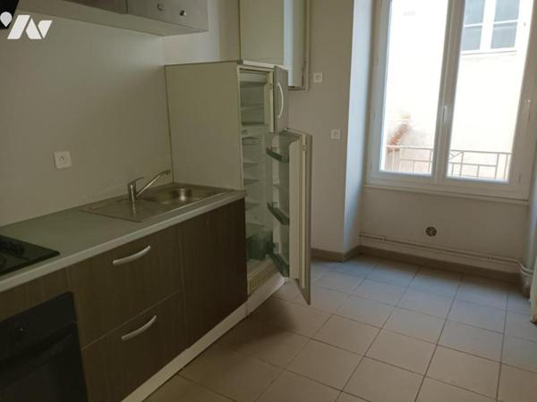 Lot de deux immeubles de rapport