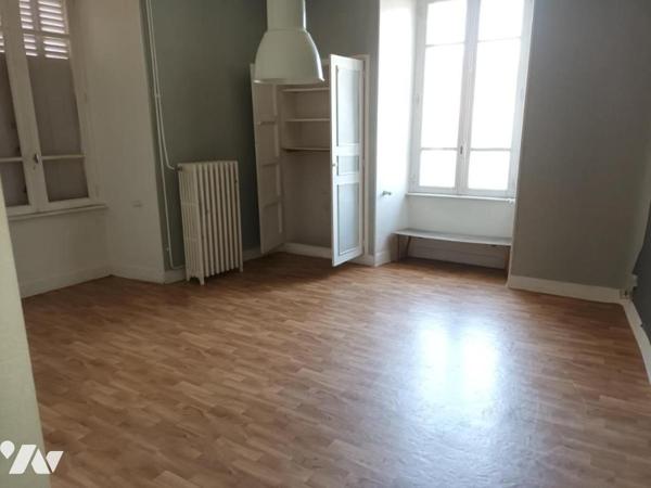 Lot de deux immeubles de rapport