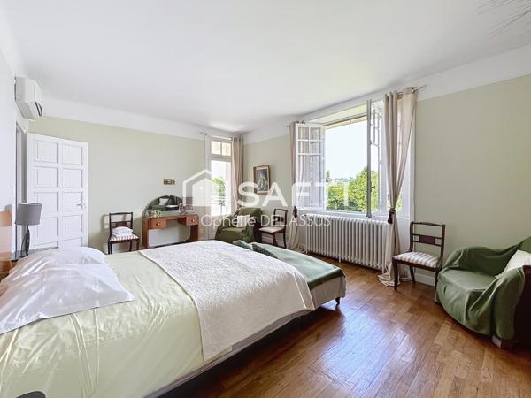 PANORAMA D'EXCEPTION ET CHARME AUTHENTIQUE-GÎTE PRÊT À EXPLOITER !