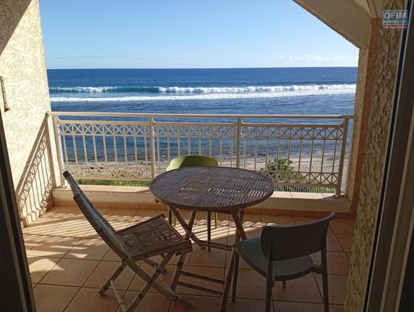 A LOUER APPARTEMENT T2 DE 53 M2 DE SURFACE AVEC VUE MER A SOURIS CHAUDE, TROIS BASSINS