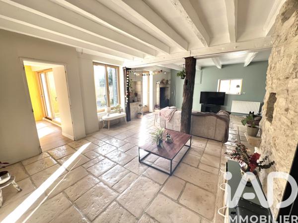 Maison à vendre 7 pièces 120 m² Roches-Prémarie-Andillé