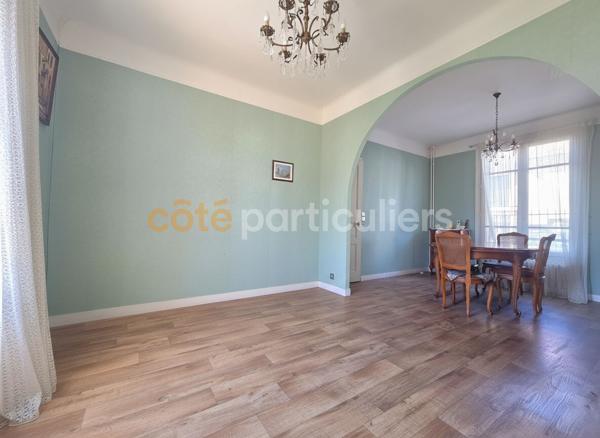 Vente
                Maison99 m² - 5 Pièces -
                    CHATILLON (92320)