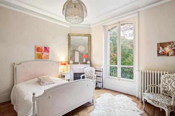 Vente Maison de luxe Saint-Germain-en-Laye 9 Pièces 280 m²