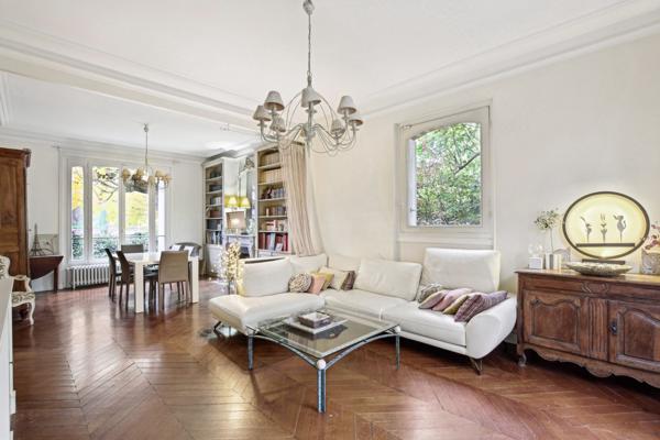 Vente Maison de luxe Saint-Germain-en-Laye 9 Pièces 280 m²
