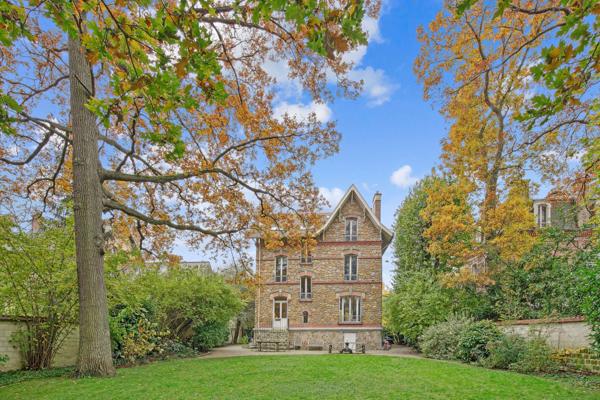 Vente Maison de luxe Saint-Germain-en-Laye 9 Pièces 280 m²