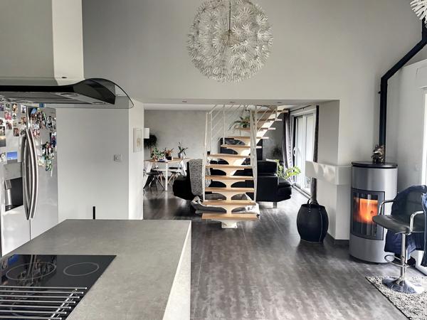 Maison en village 130m² avec piscine