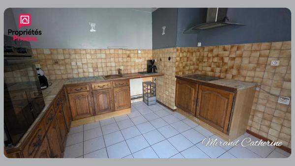 Maison Saint Julien Les Villas 5 pièce(s) 142 m2
