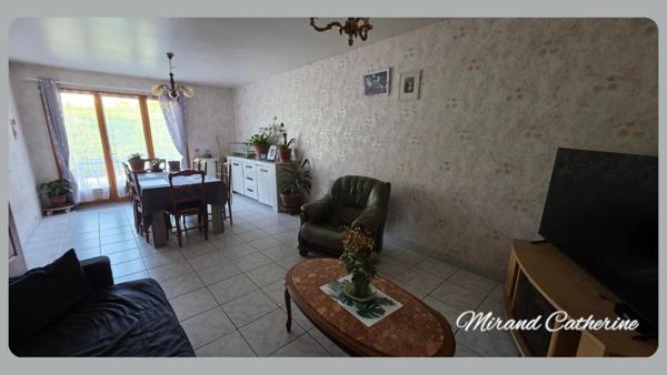 Maison Saint Julien Les Villas 5 pièce(s) 142 m2