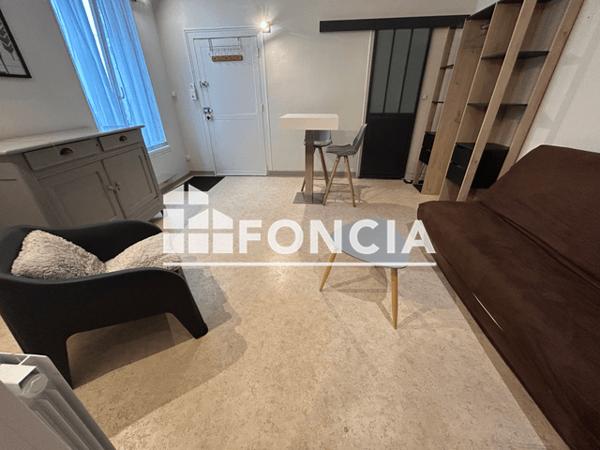 Location Studio meublé 23.78 m² - 14 RUE LANGLOIS Niort 79000