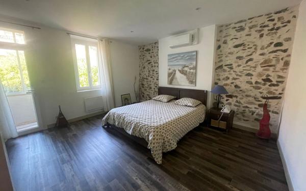 Appartement à vendre    4 pièces • 103 m2 Hyères