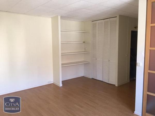Appartement à louer 1 pièce 36.7m² Châteauroux (36000)