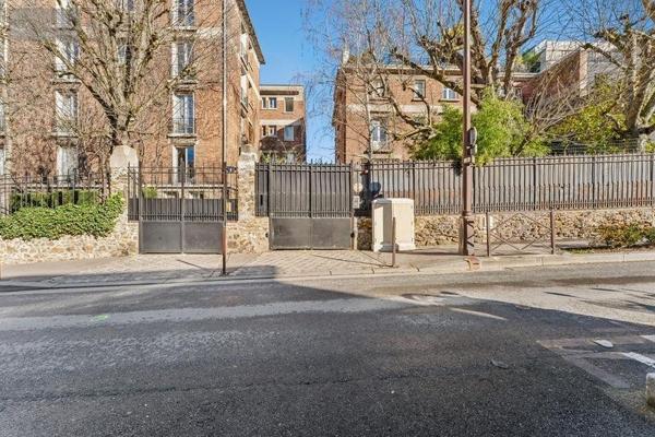 Appartement à vendre à Neuilly-sur-Seine dans les Hauts-de-Seine (92200), ref : 75194-57