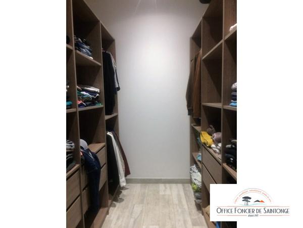 Villa contemporaine à toit plat 