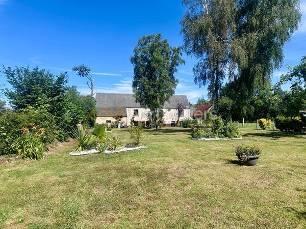Vente
                Maison216 m² - 7 Pièces -
                    VALOGNES (50700)