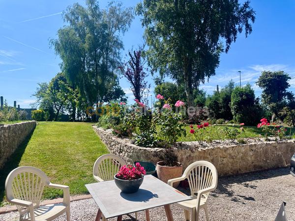 Vente
                Maison216 m² - 7 Pièces -
                    VALOGNES (50700)
