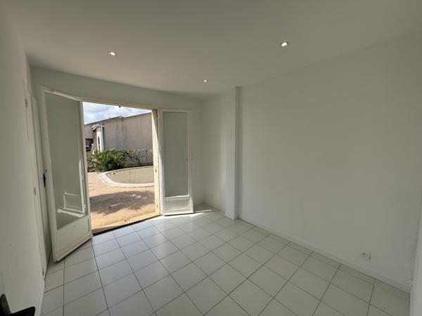 Furiani (20600) RDC de villa 3 pièces 2 chambres avec jardin et piscine FURIANI