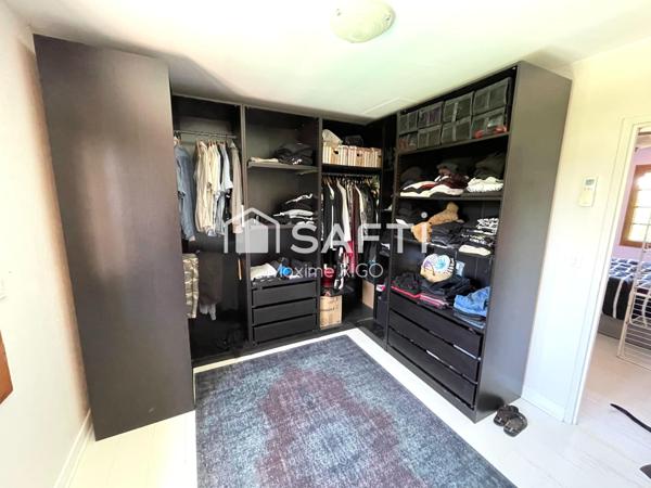 Villa 8 pièces 163m² avec piscine en centre-ville