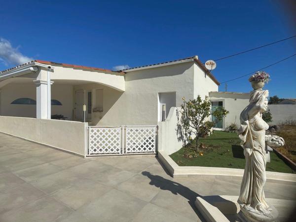 Magnifique propriété composée d'une maison et deux appartements, vue montagnes