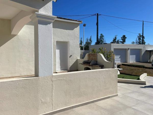 Magnifique propriété composée d'une maison et deux appartements, vue montagnes
